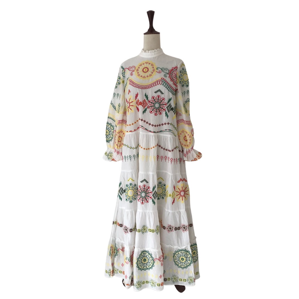 ZARA White Embroidered Maxi Dress | Gently Used | | Secret Stash ZARA White Embroidered Maxi Dress | Gently Used | | Secret Stash