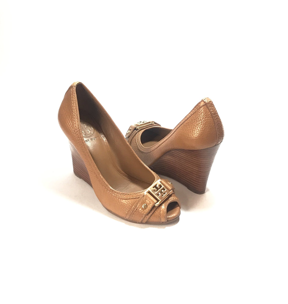 Tory burch tan best sale wedges