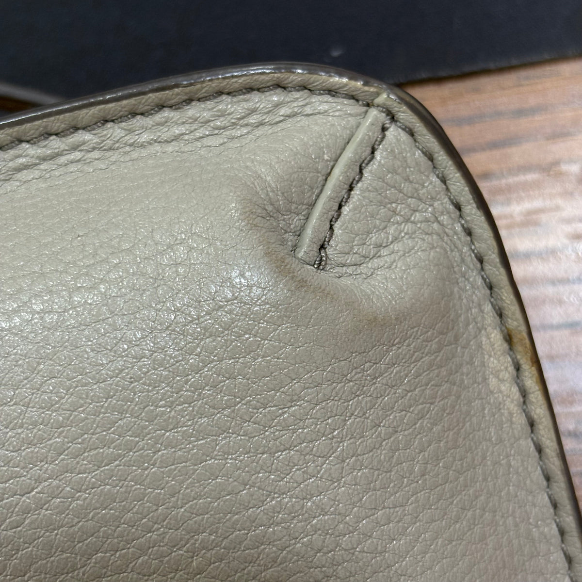 Tory Burch Grey Leather Crossbody Bag | Pre Loved |