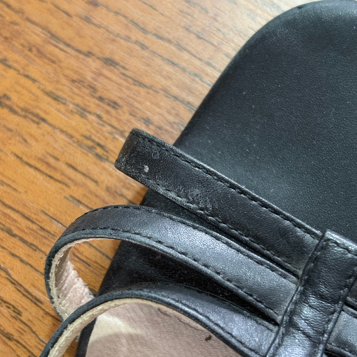 Fendi Black Wooden Emblem Strappy Sandals | Pre Loved |