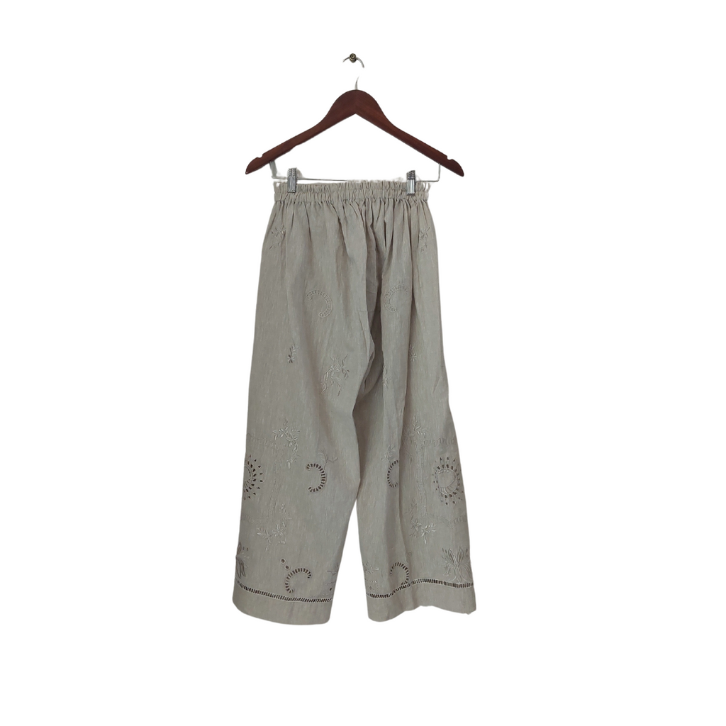 Nia Mia Light Grey Embroidered Cut-Work Co-Ord Set | Gently Used |