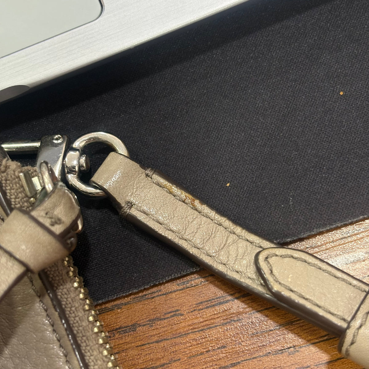 Tory Burch Grey Leather Crossbody Bag | Pre Loved |