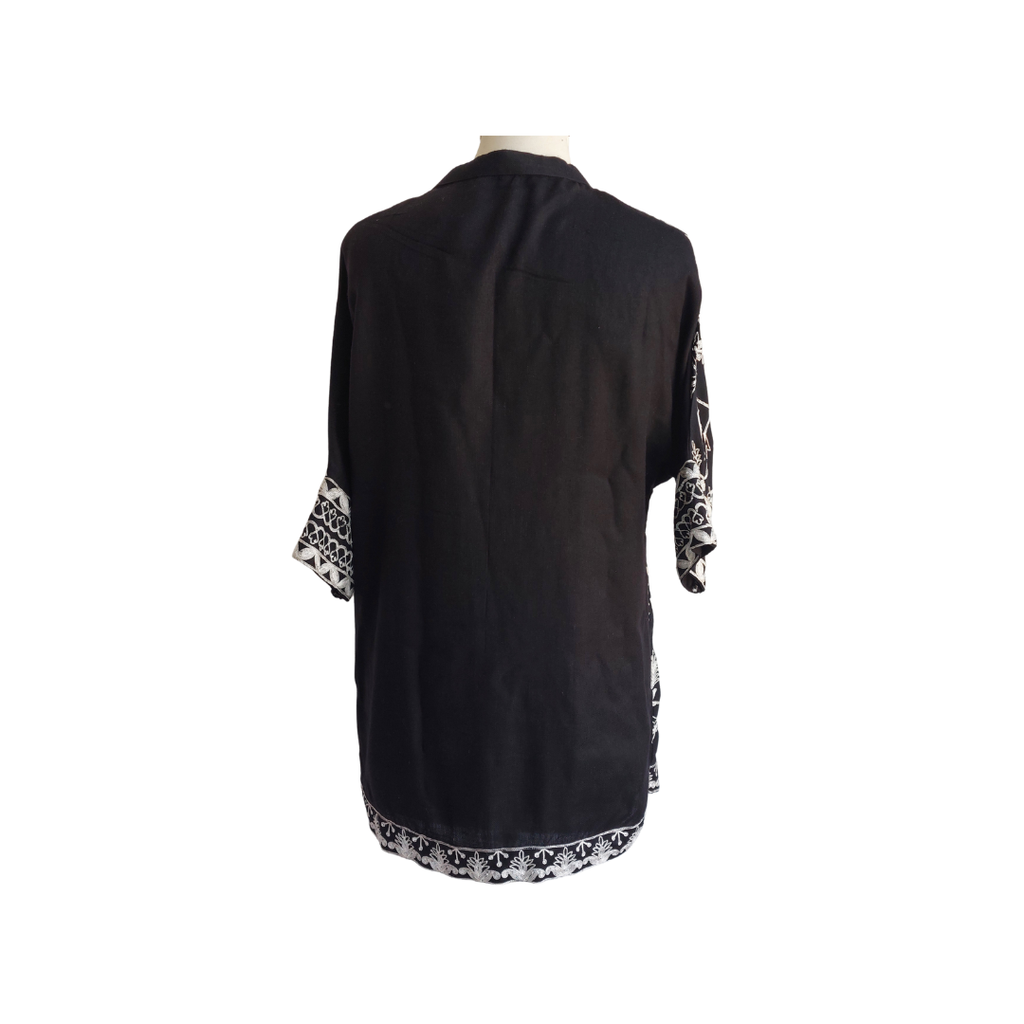 Nia Mia Black & White Embroidered Short Kurta | Brand New |