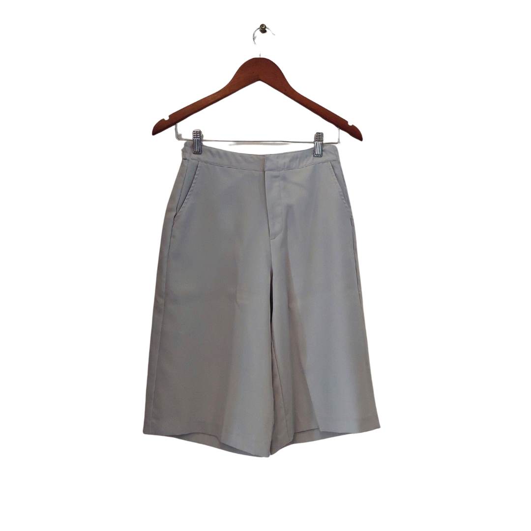 Forever 21 Light Grey Cropped Pants Gently Used Secret Stash