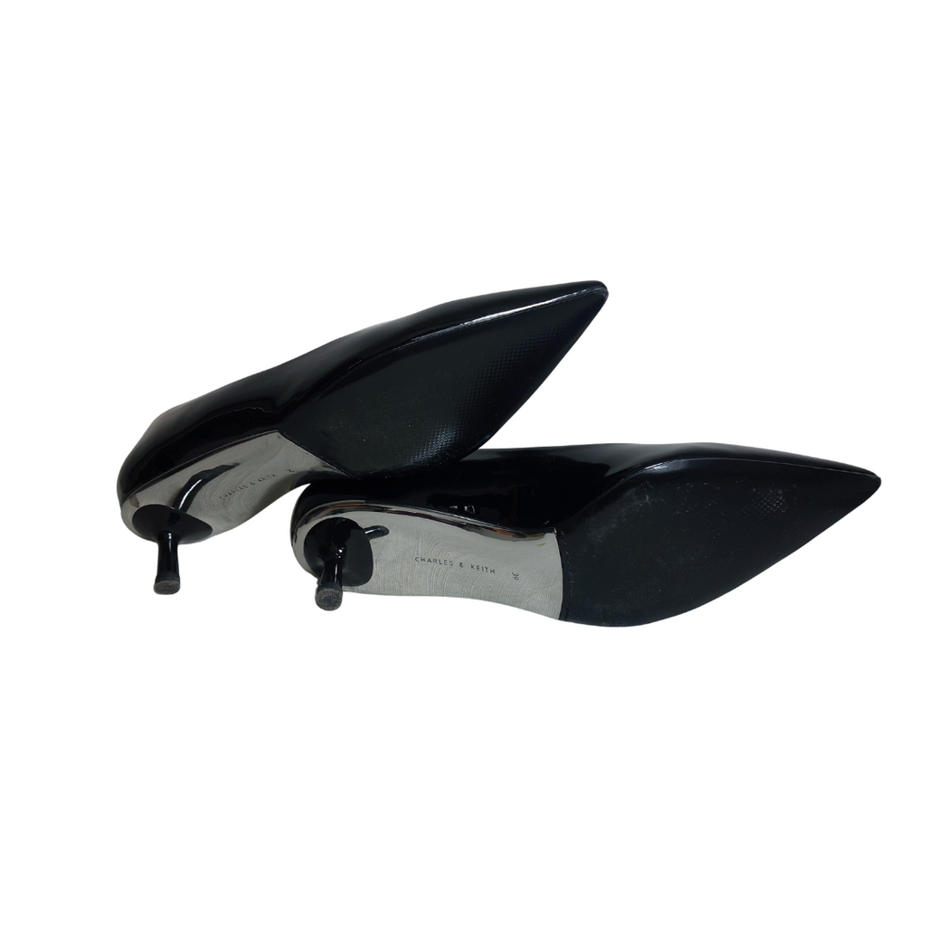 Charles & Keith Black Patent Leatherette Pointed-Toe Kitten Heel Pumps | Gently Used |