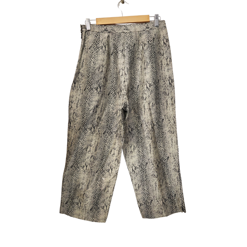 Robbie Bee Printed Silk Cropped Pants | Brand New |