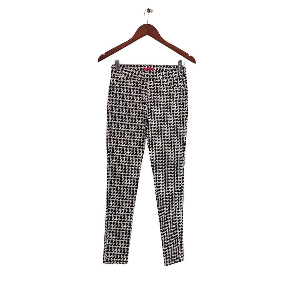 2XTREMEZ Black & White Houndstooth Print Pants | Gently Used |