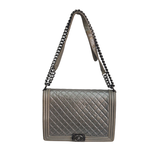 Chanel Silver Boy Medium Leather Shoulder Bag | Pre Loved |