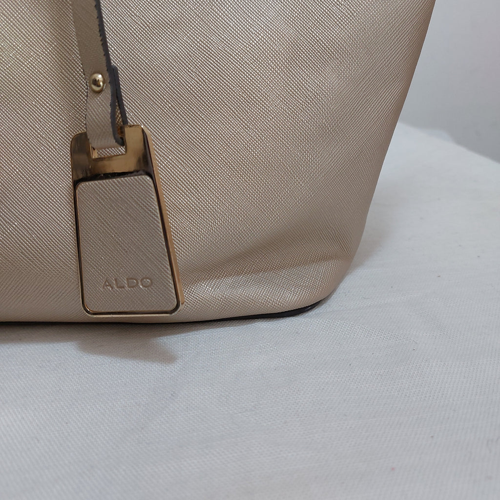 ALDO Light Gold Chain-Strap Shoulder Bag | Pre Loved |