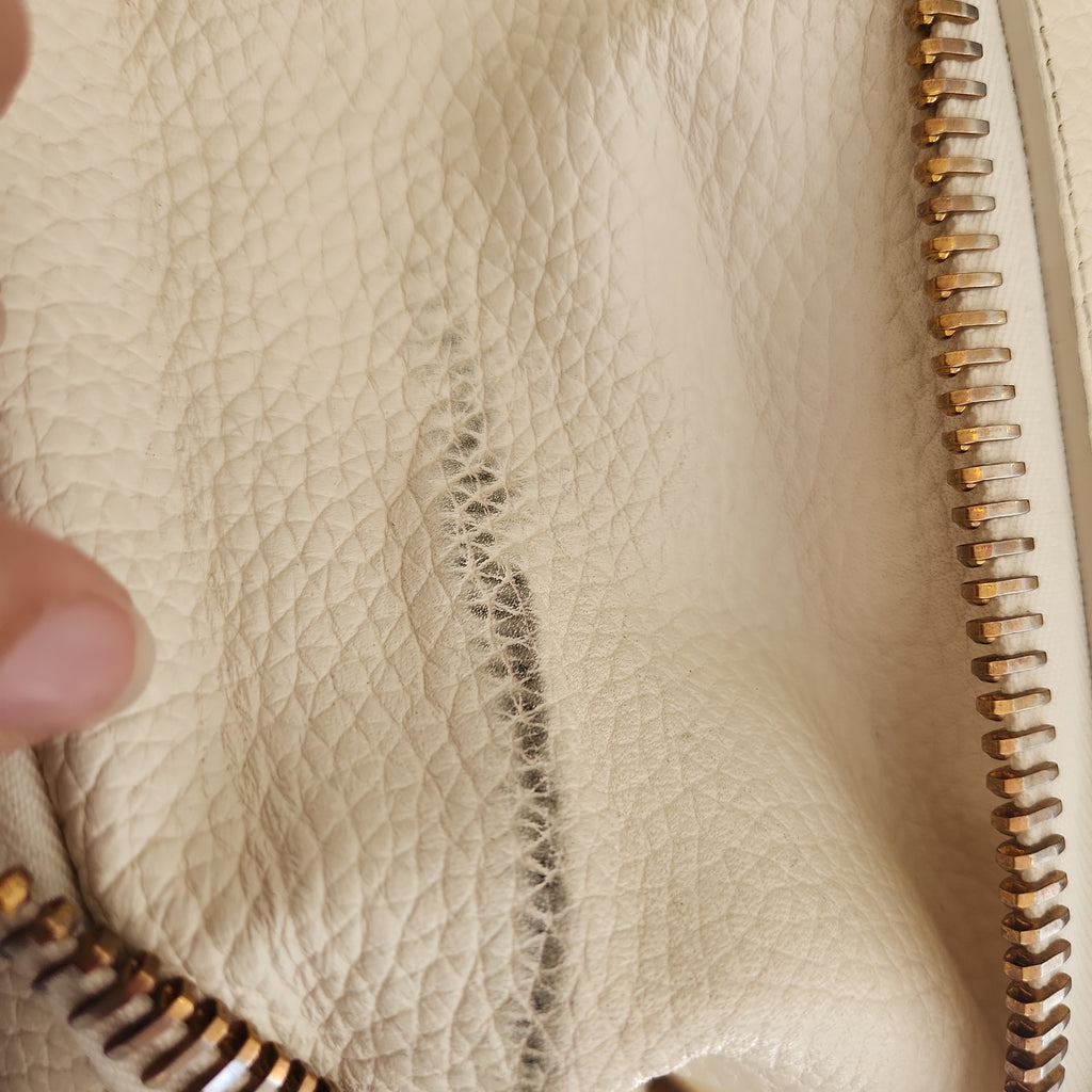 Tom Ford Off-white Pebbled Leather 'Tara' Shoulder Bag | Pre Loved |