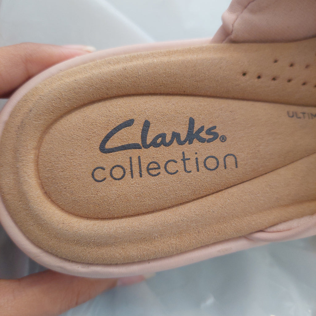 Clark's Light Pink Rose Claire Charm Wedge Sandals | Like New |