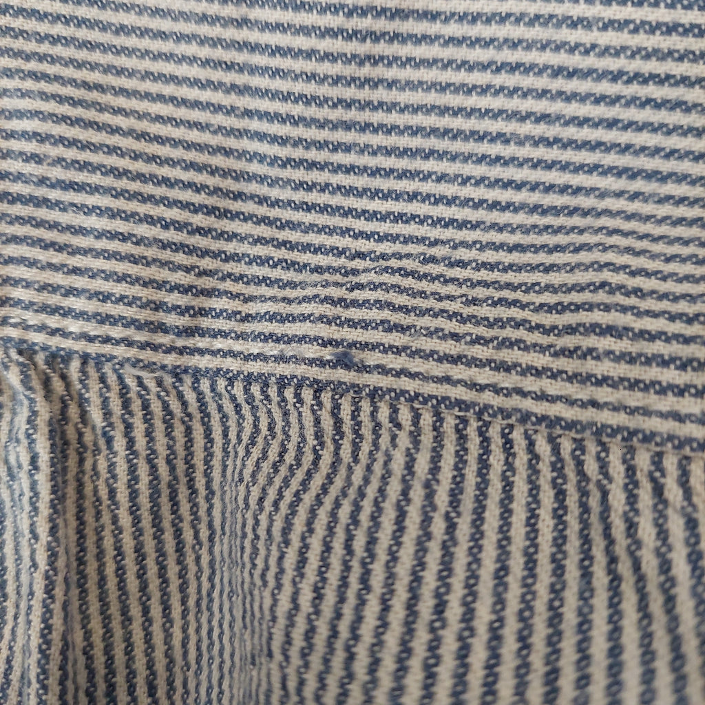 G.H. Bass & Co Blue & White Striped 100% Cotton Collared Shirt | Gently Used |