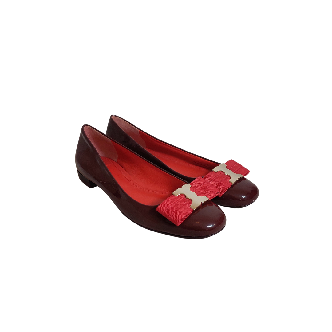 Burgundy tory burch flats 2025