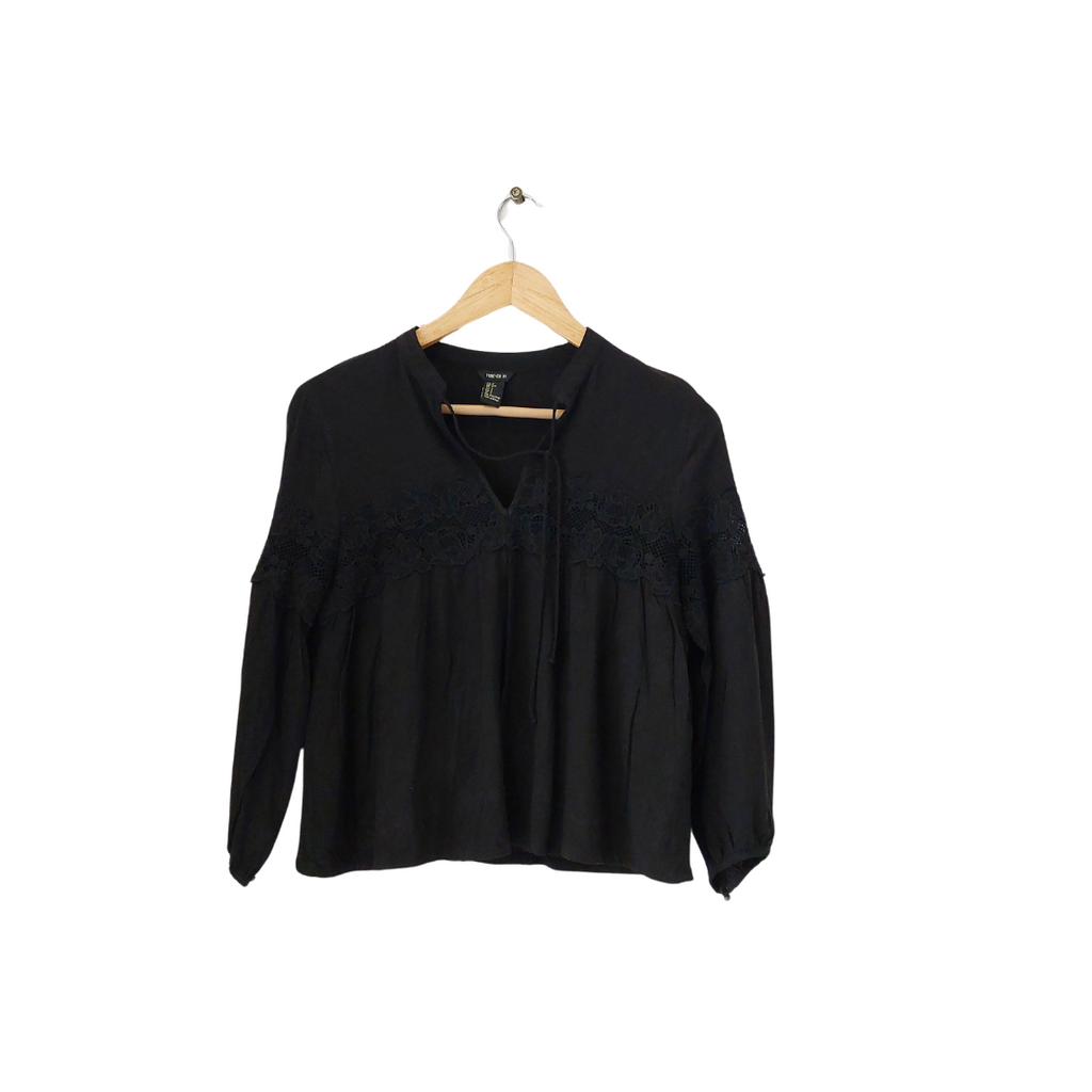 Forever21 Black Lace Trim Short Top | Pre Loved |