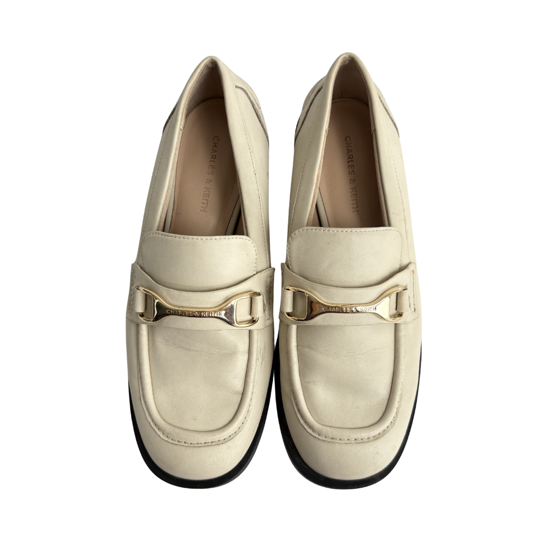 Charles And Keith Cream And Gold Chain Loafers | Pre Loved |