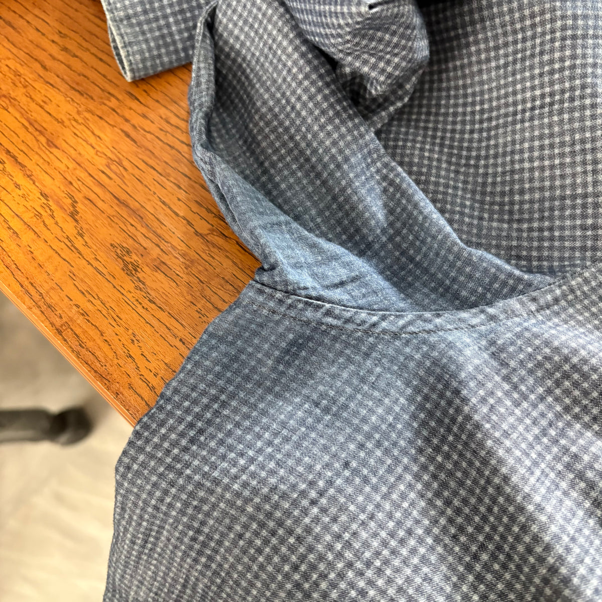 Massimo Dutti Mens Blue And White Micro-Check Collared Shirt | Pre Loved |