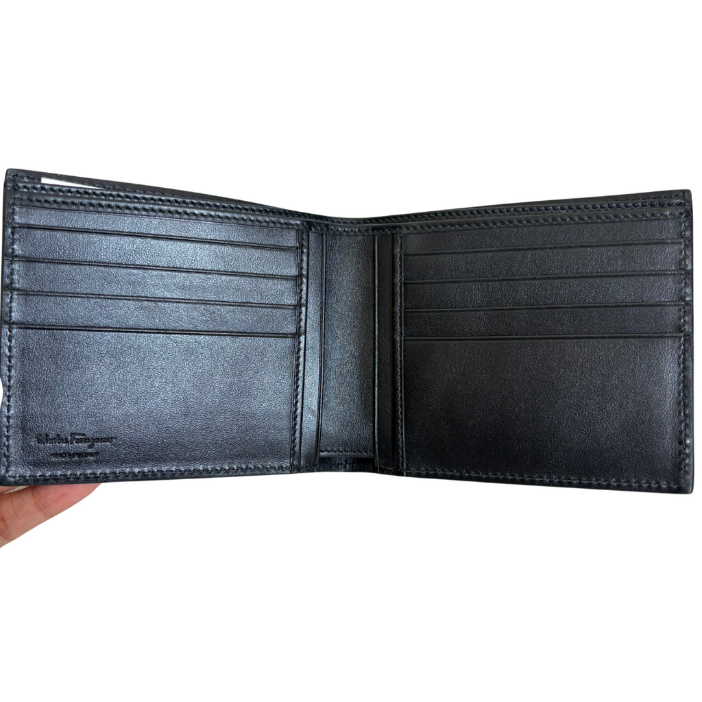 Ferragamo Men's Black Leather Logo Print Gancini Bi-fold Wallet | Like New |