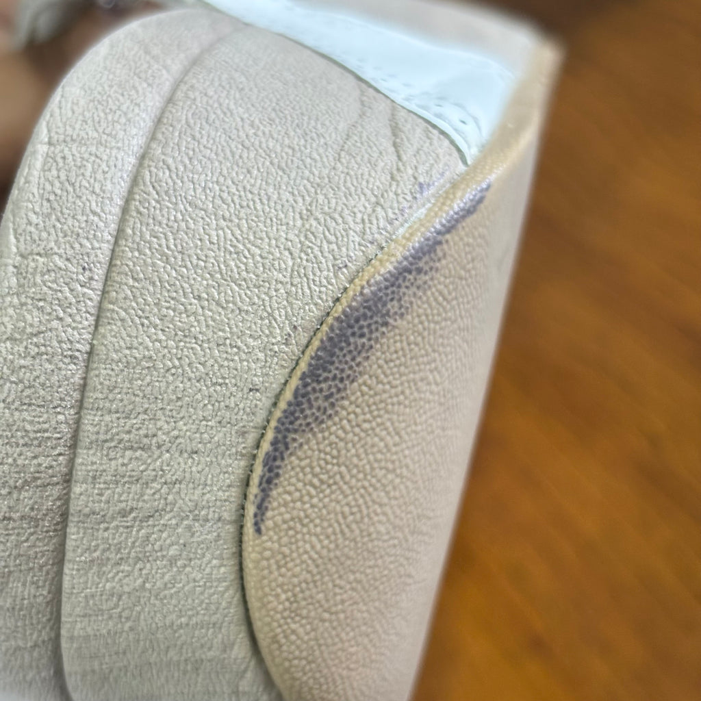 Fitflop White & Grey FIORELLA Leather Thong Wobble Sandals | Gently Used |