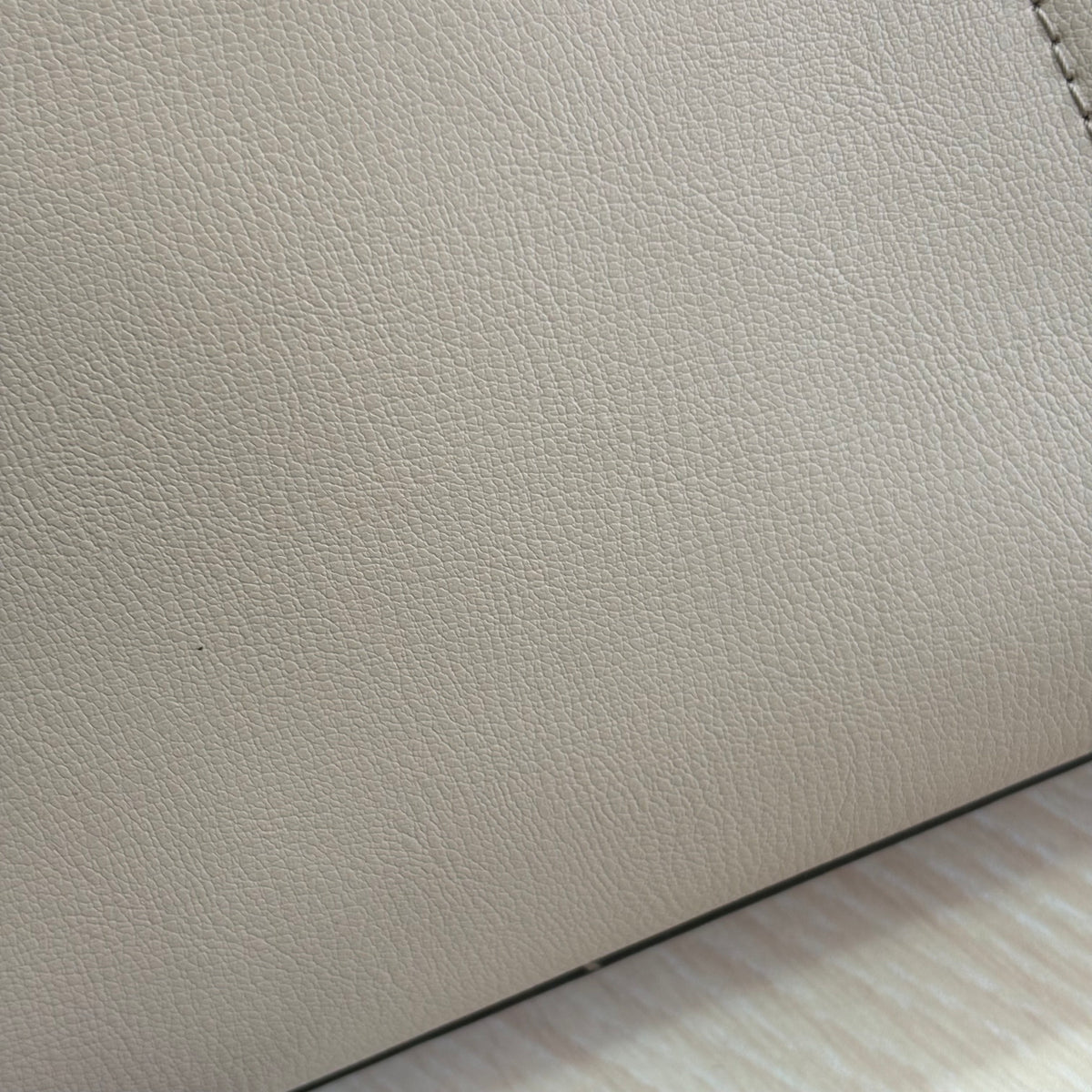 Michael Kors Beige Leather Kinsley Medium Satchel Bag | Pre Loved |