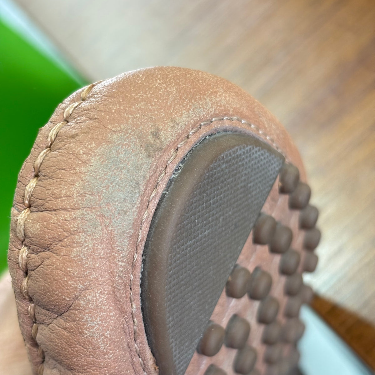 Tory Burch Kira Driver Beige Tumble Leather Driving Flat Moccasin | Pre Loved |