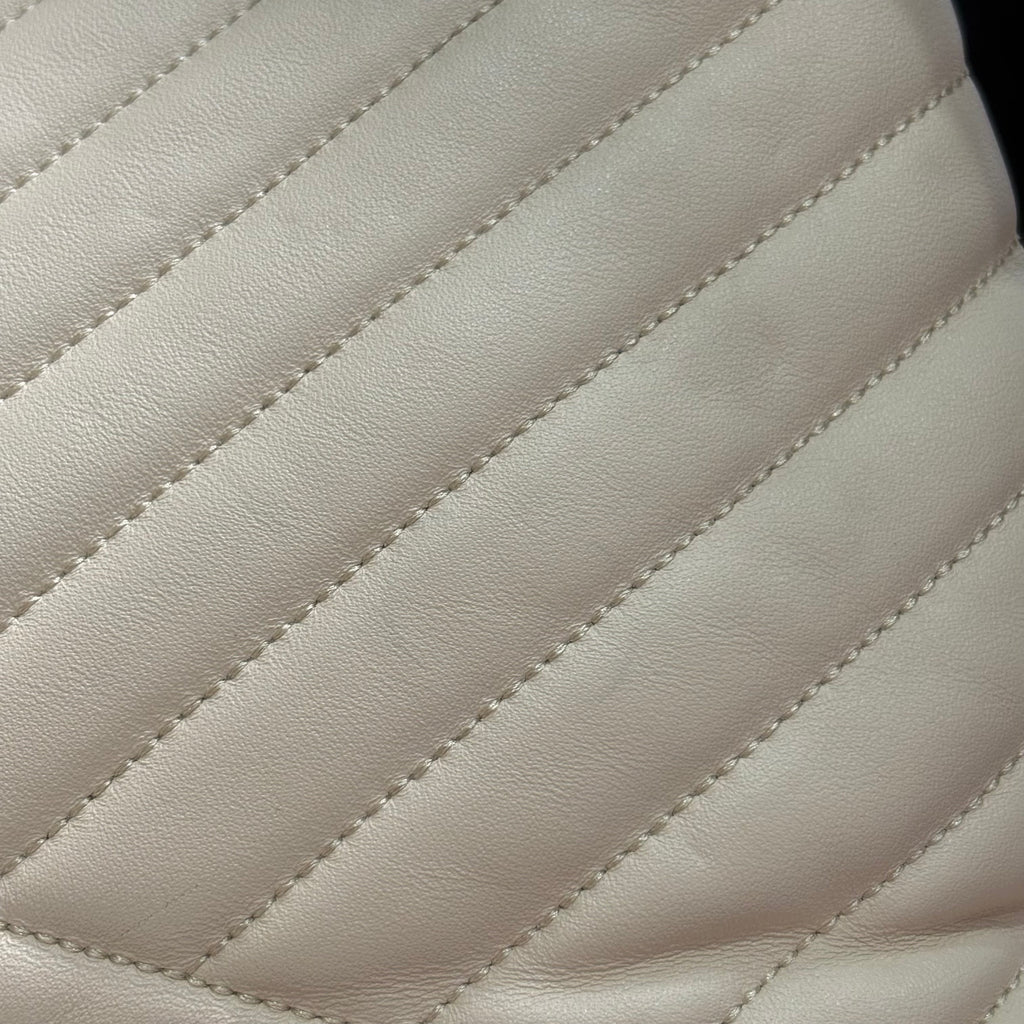 Tory Burch Cream Kira Chevron Leather Shoulder Bag | Pre Loved |