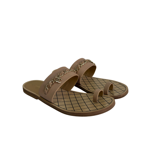 Chanel Beige Leather Chain-Trim Toe-Loop Flat Sandals | Gently Used |