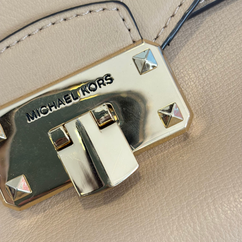 Michael Kors Kinsley Medium Beige Leather Top Handle Bag | Pre Loved |