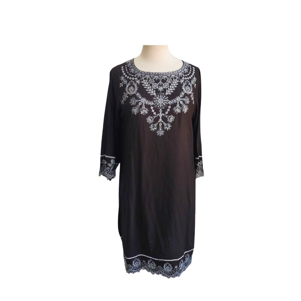 Mishkaa Black & White Embroidered Kurta | Gently Used | - Wholesale accessories from Secret Stash, Pakistan