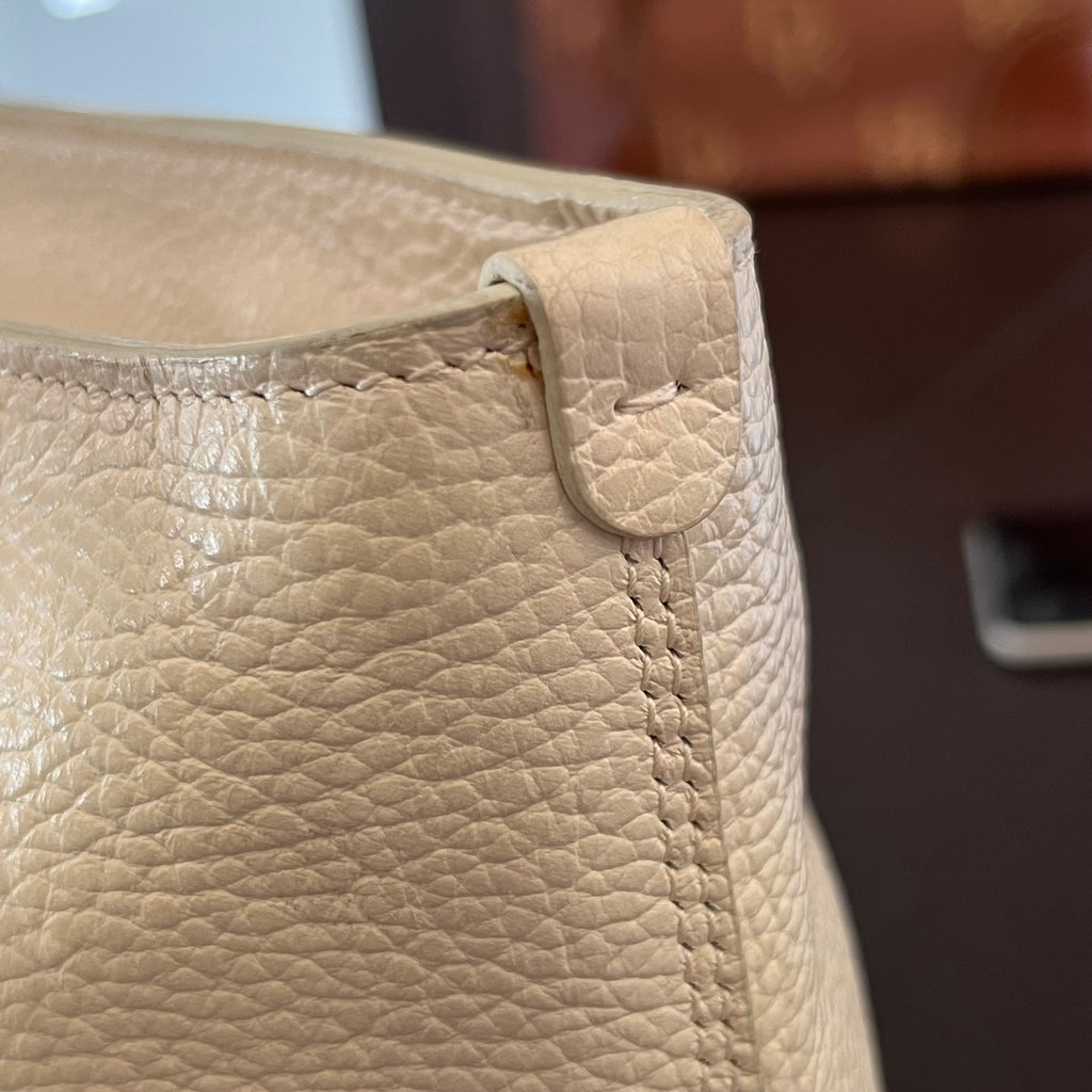 Salvatore Ferragamo Off-white Leather Small Tote Bag | Pre Loved |