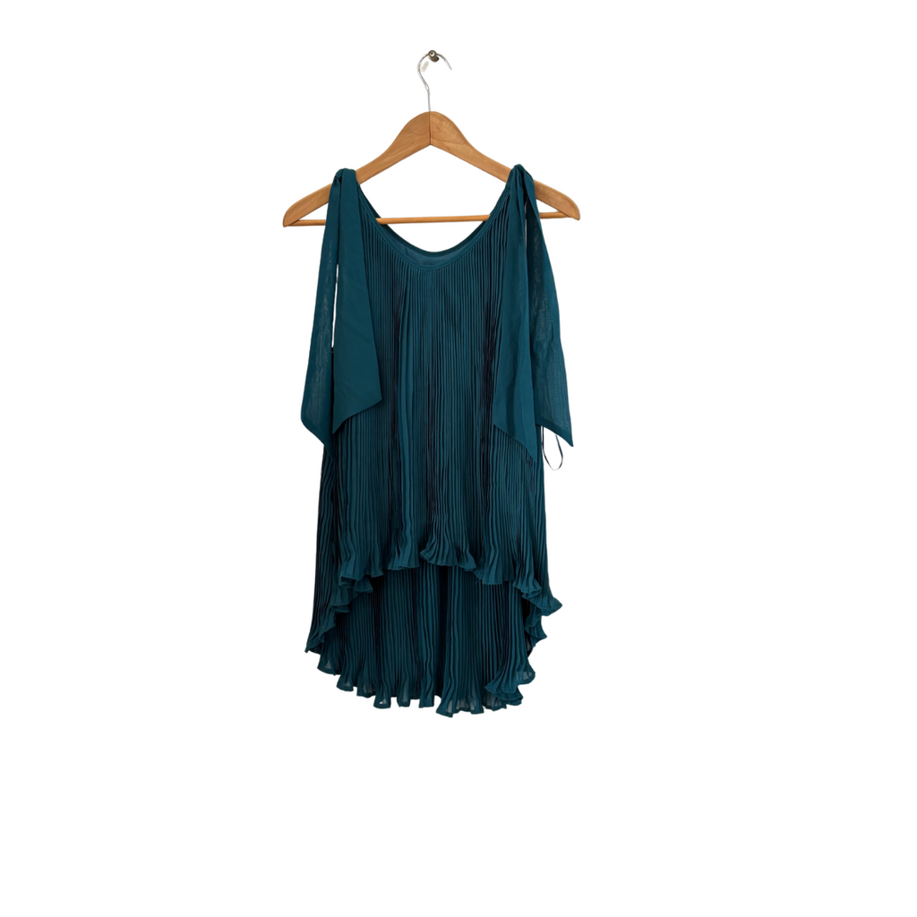 Romeo + Juliet Teal Pleated Sleeveless Top | Gently Used |