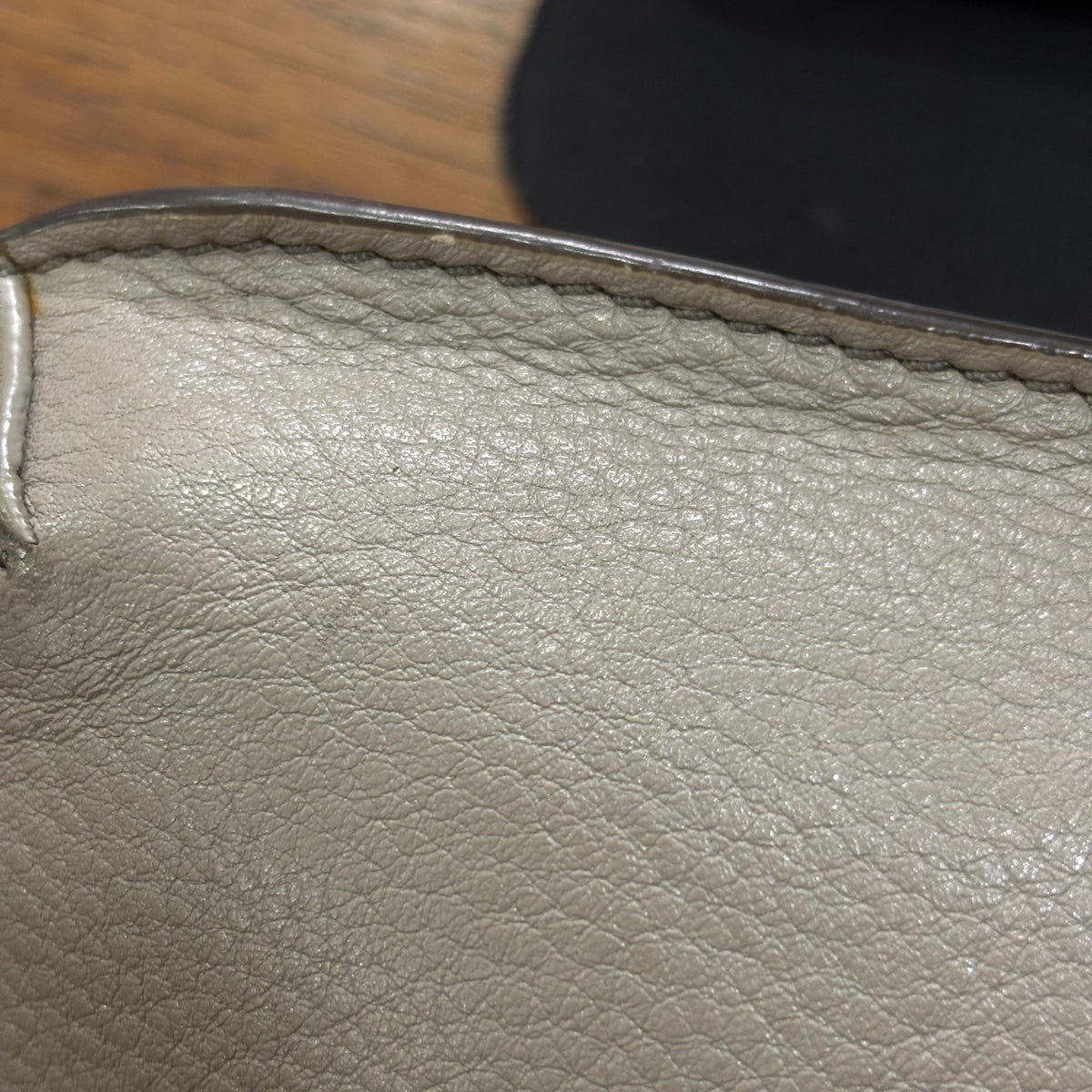 Tory Burch Grey Leather Crossbody Bag | Pre Loved |