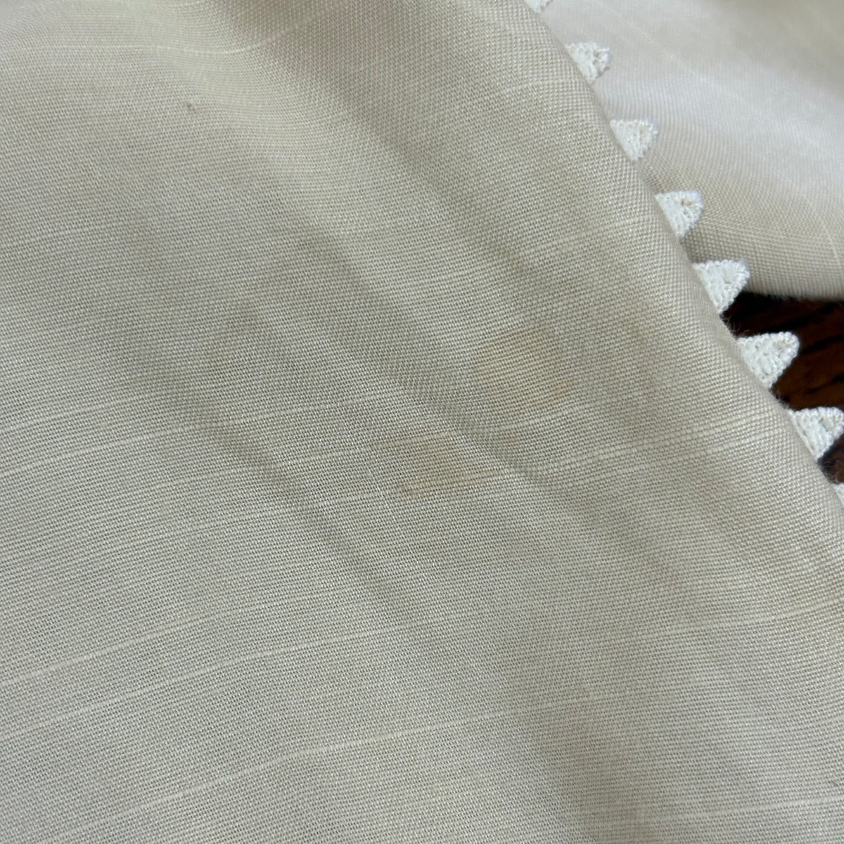 Sana Safinaz Beige Viscose Lawn Lace Appliqued Kurta | Pre Loved |