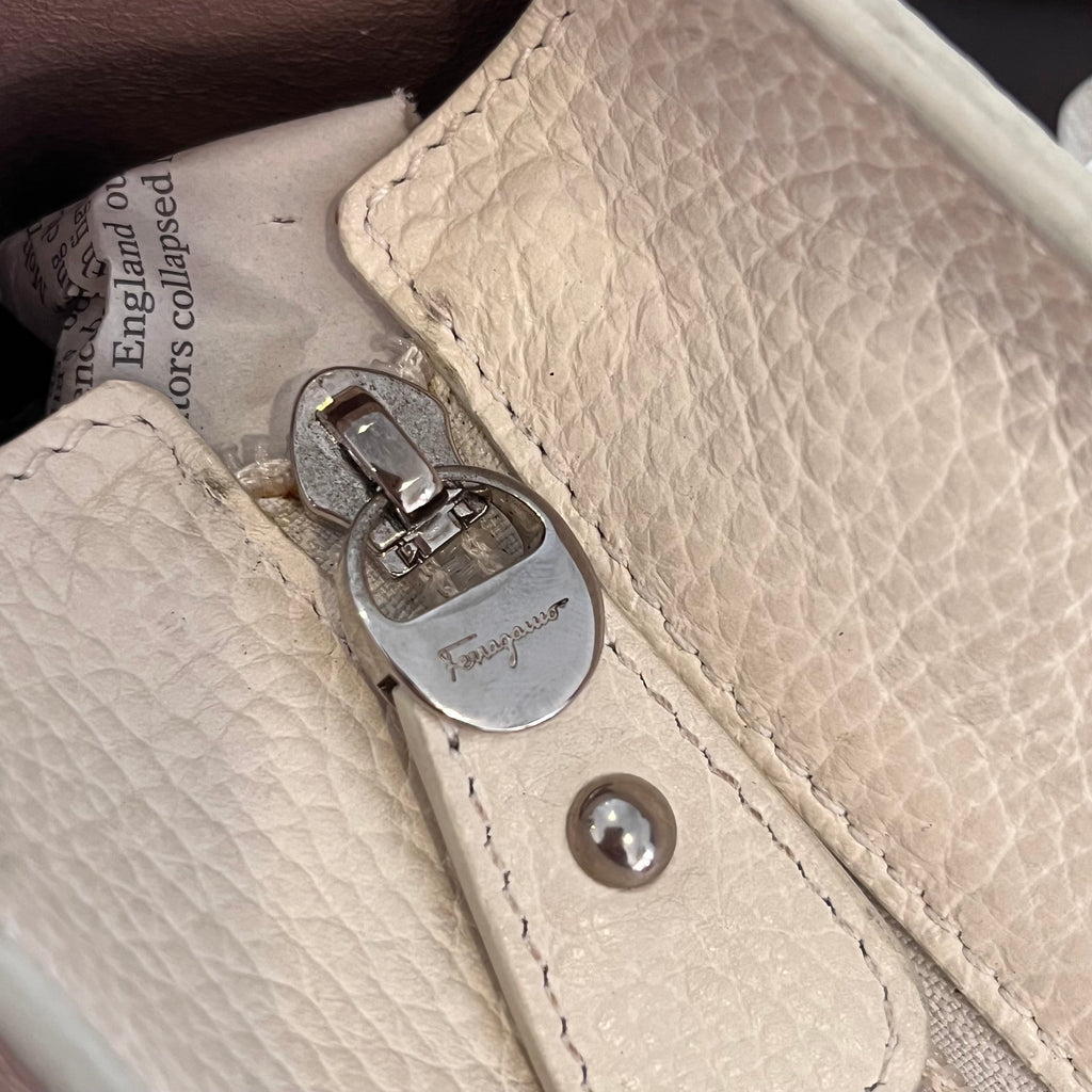Salvatore Ferragamo Off-white Leather Small Tote Bag | Pre Loved |