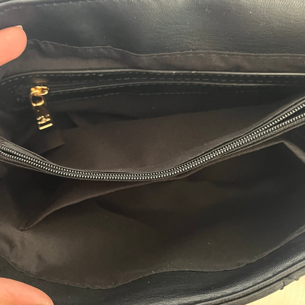 Badgley Mischka Black Quilted Vegan Leather Studded Shoulder Bag | Like New |