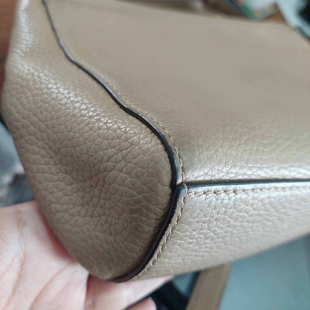 Michael Kors Beige Callie Leather Crossbody Bag | Pre Loved |