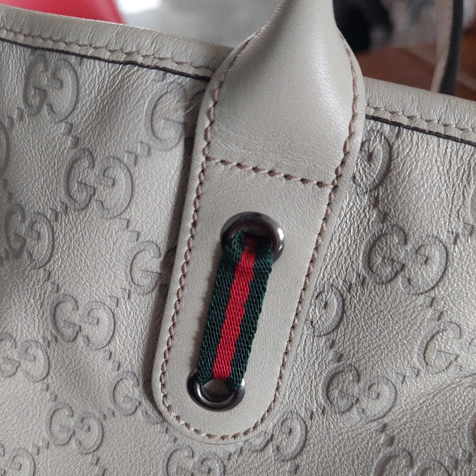 Gucci White Guccissima Leather Tote Bag | Gently Used |