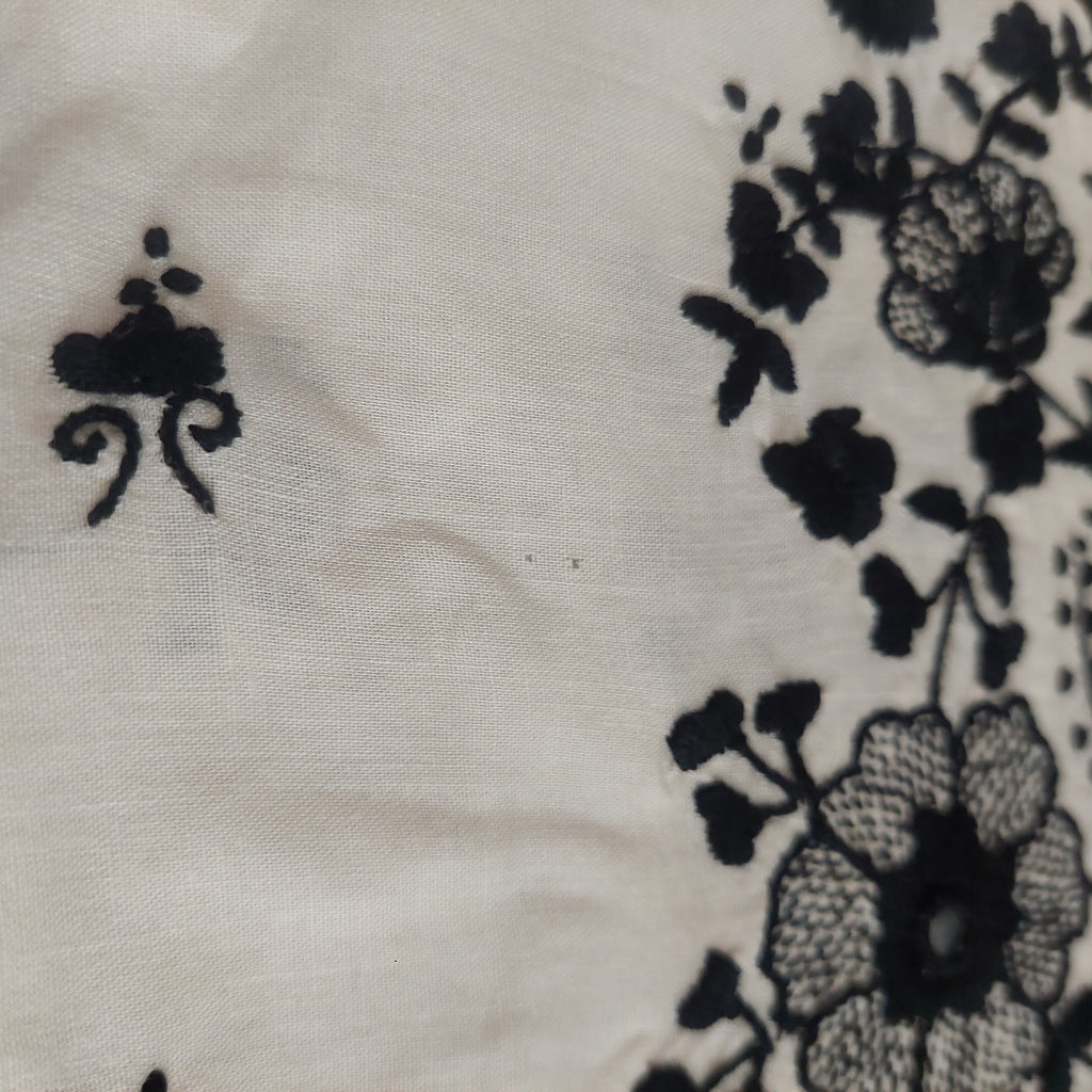 Princess & The Cake Cream & Black Embroidered Kurta  | Pre Loved |