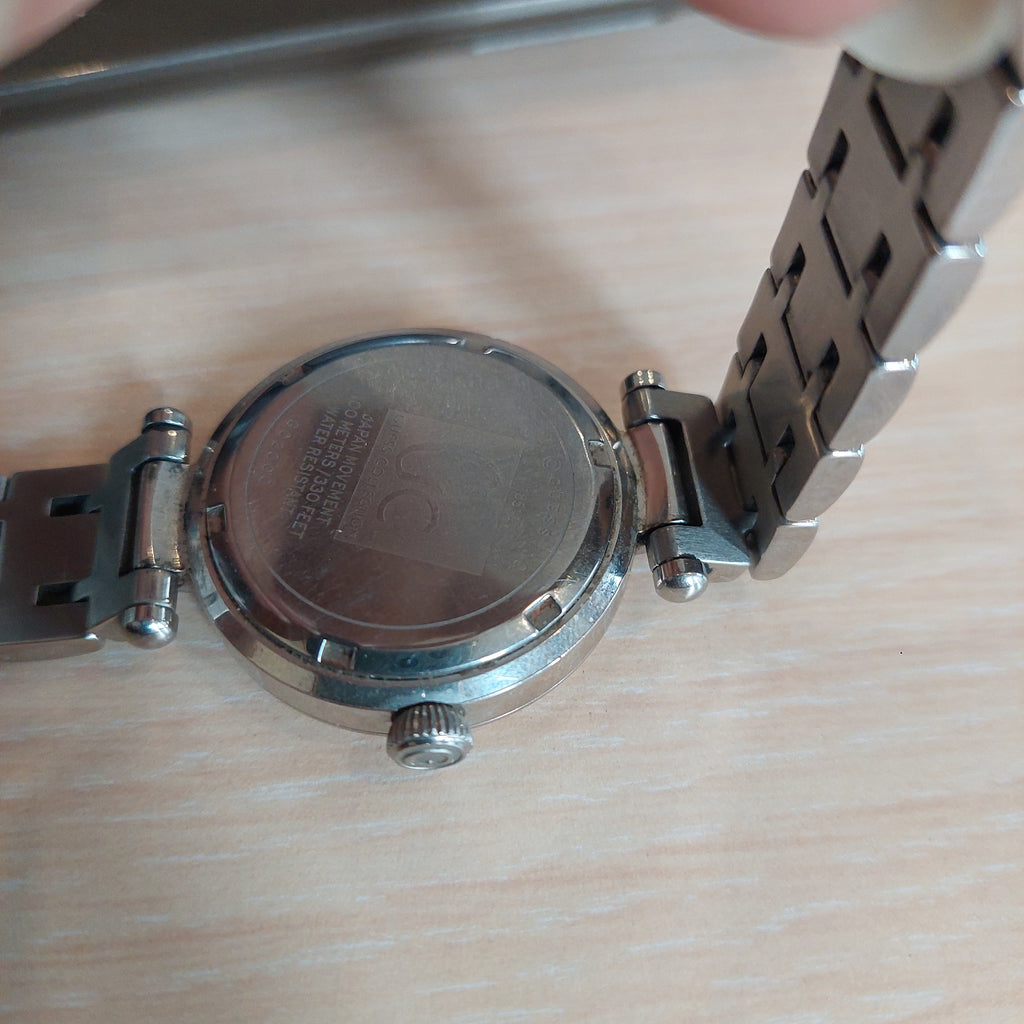 GC Silver Round Dial Watch | Pre Loved |
