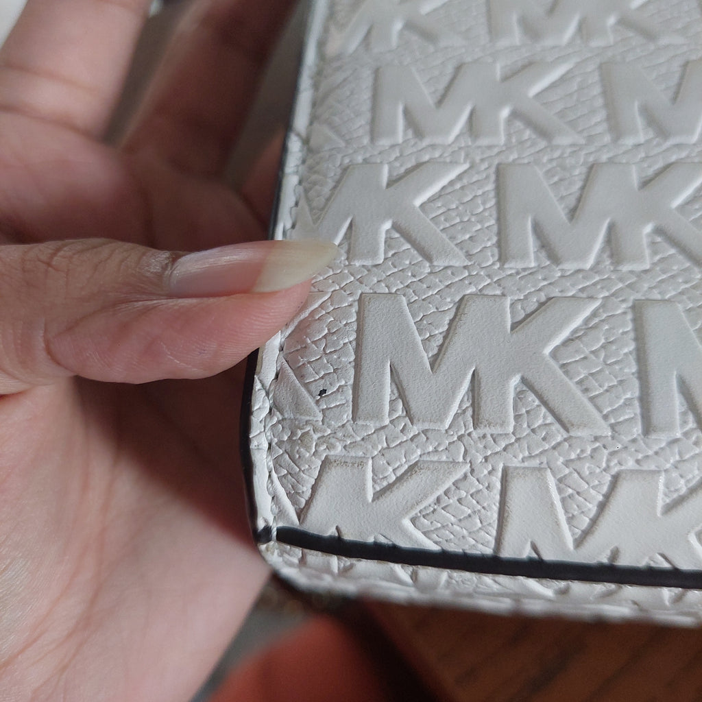 Michael Kors White Vegan Leather Rose Medium Shoulder Chain Crossbody Bag | Gently Used |