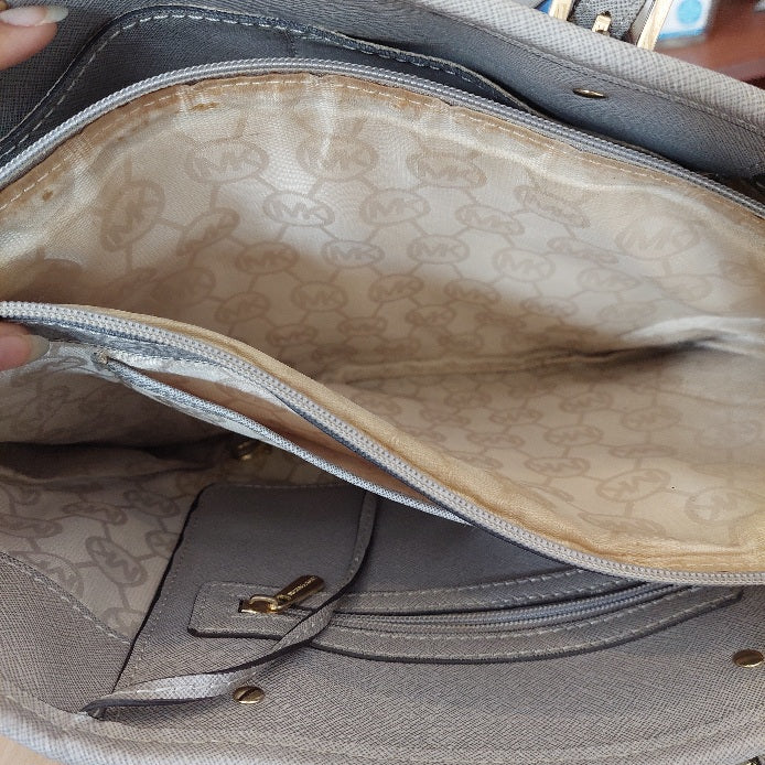 Michael Kors Light Grey Jet Set Travel Tote Bag | Pre Loved |