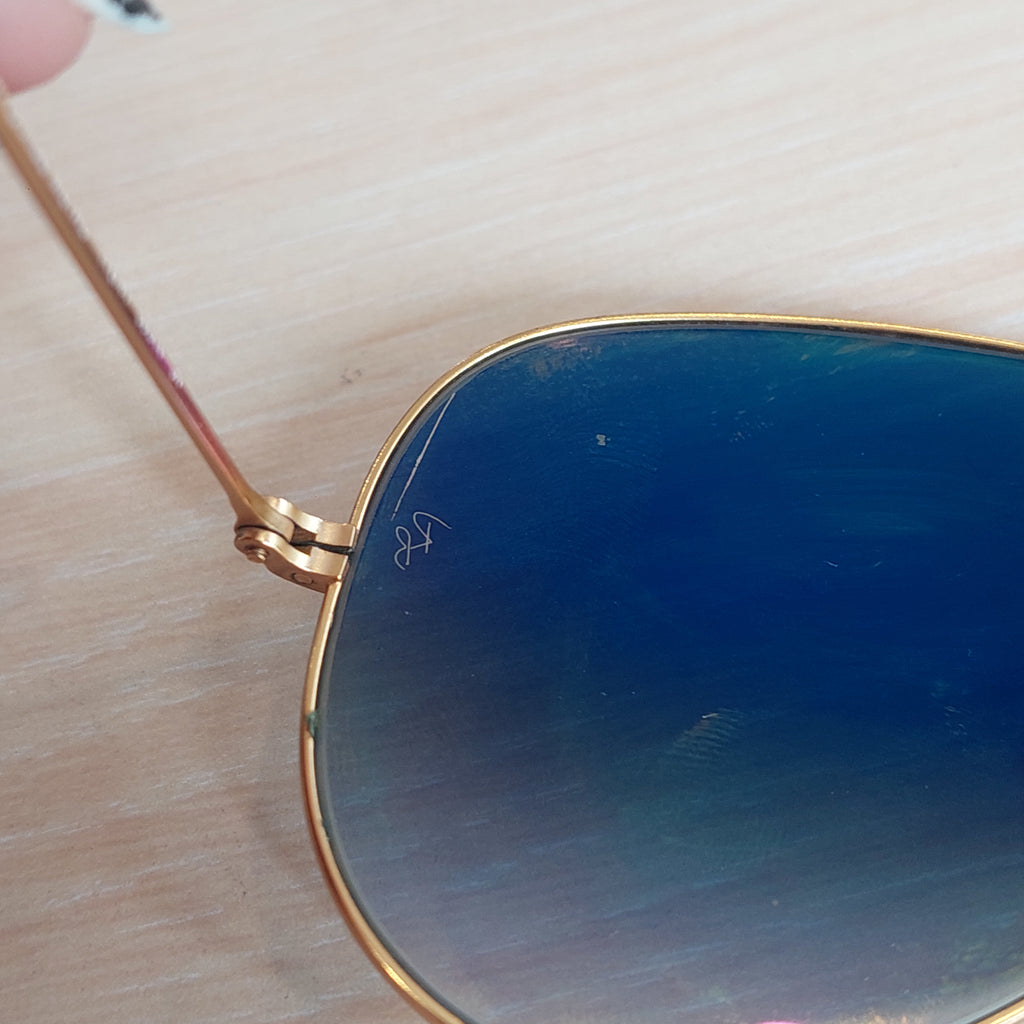 Ray-Ban Classic Gold Aviator Blue Lens Sunglasses | Pre Loved |