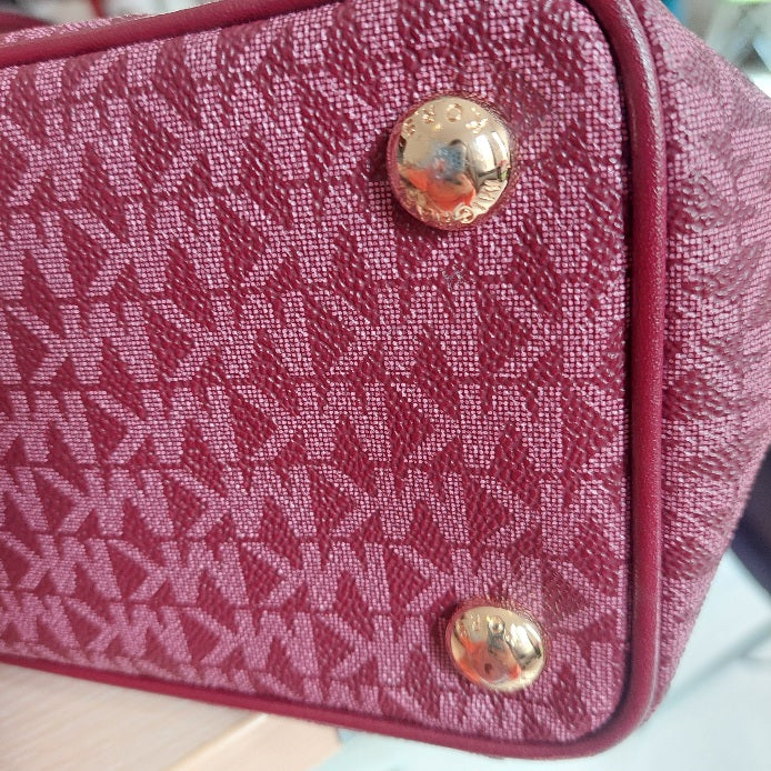 Michael Kors Plum Monogram Jet Set Travel Medium Tote | Pre Loved |