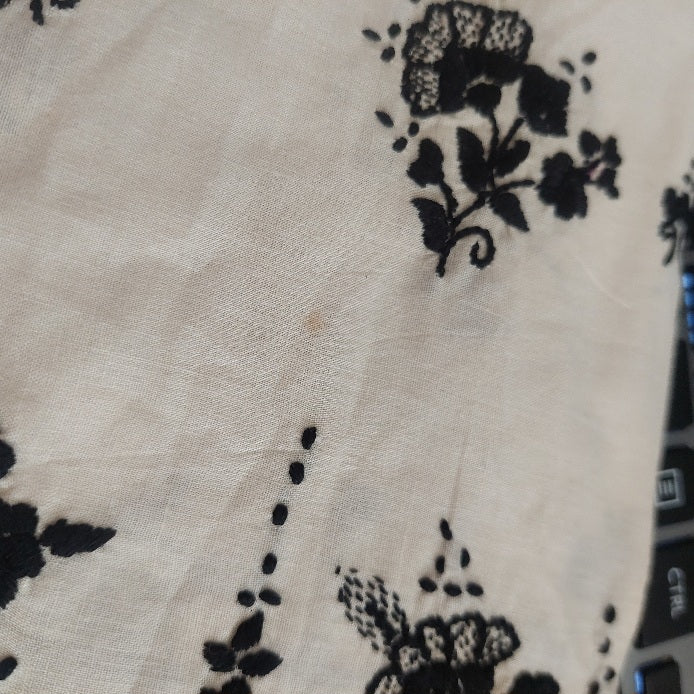 Princess & The Cake Cream & Black Embroidered Kurta  | Pre Loved |