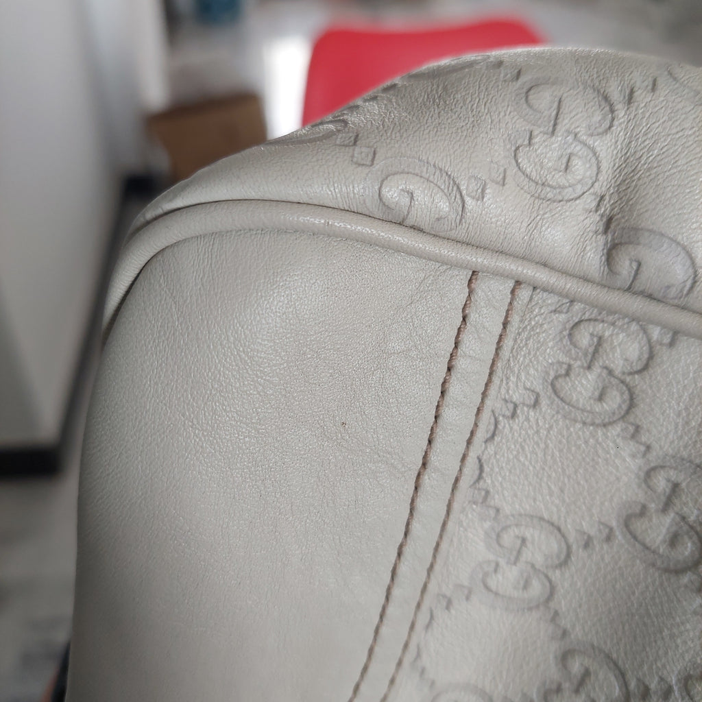 Gucci White Guccissima Leather Tote Bag | Gently Used |