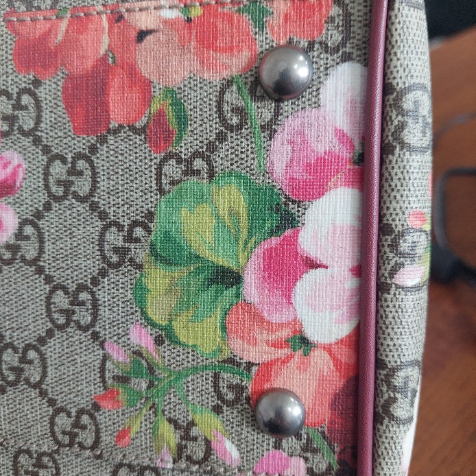 Gucci Pink/Beige GG Supreme Canvas Medium Blooms Boston Bag | Gently Used |