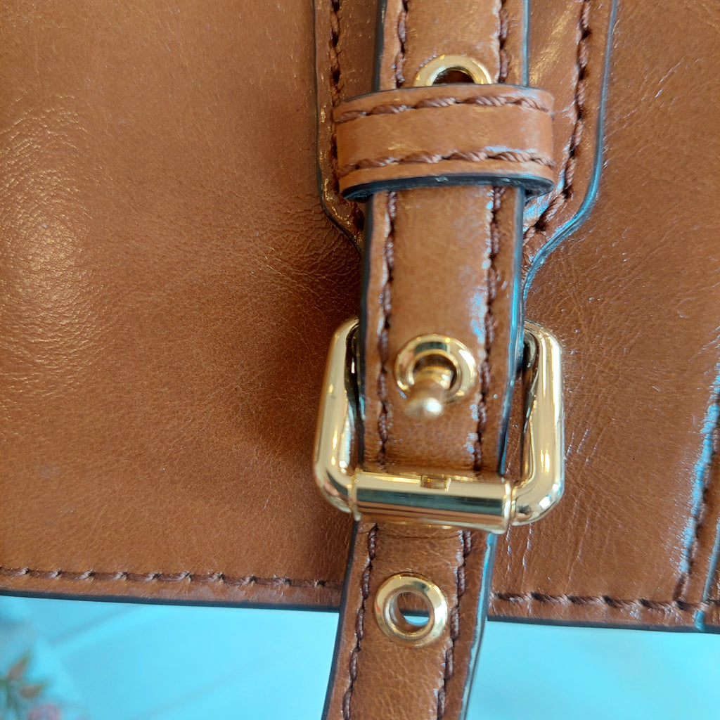 Michael Kors Tan VOYAGER Textured Tote Bag | Gently Used |