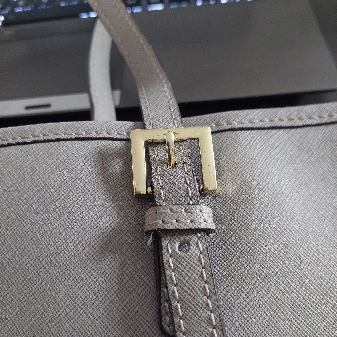 Michael Kors Light Grey Jet Set Travel Tote Bag | Pre Loved |