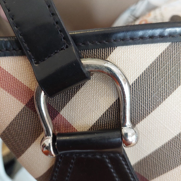 Burberry Beige/Black Nova Check Coated Canvas and Patent Leather Tote Bag | Pre Loved |