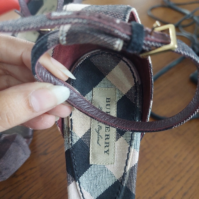 Burberry Checked Canvas Bow Embellished Heel Sandals | Pre Loved |