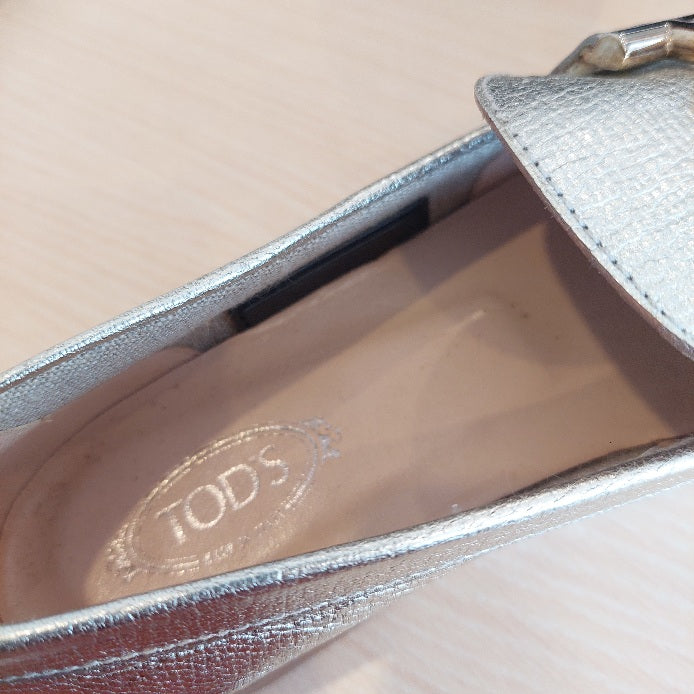 Tod's Metallic Silver Leather Double T Loafers | Gently Used |